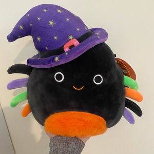 8” Gildie squishmallow!